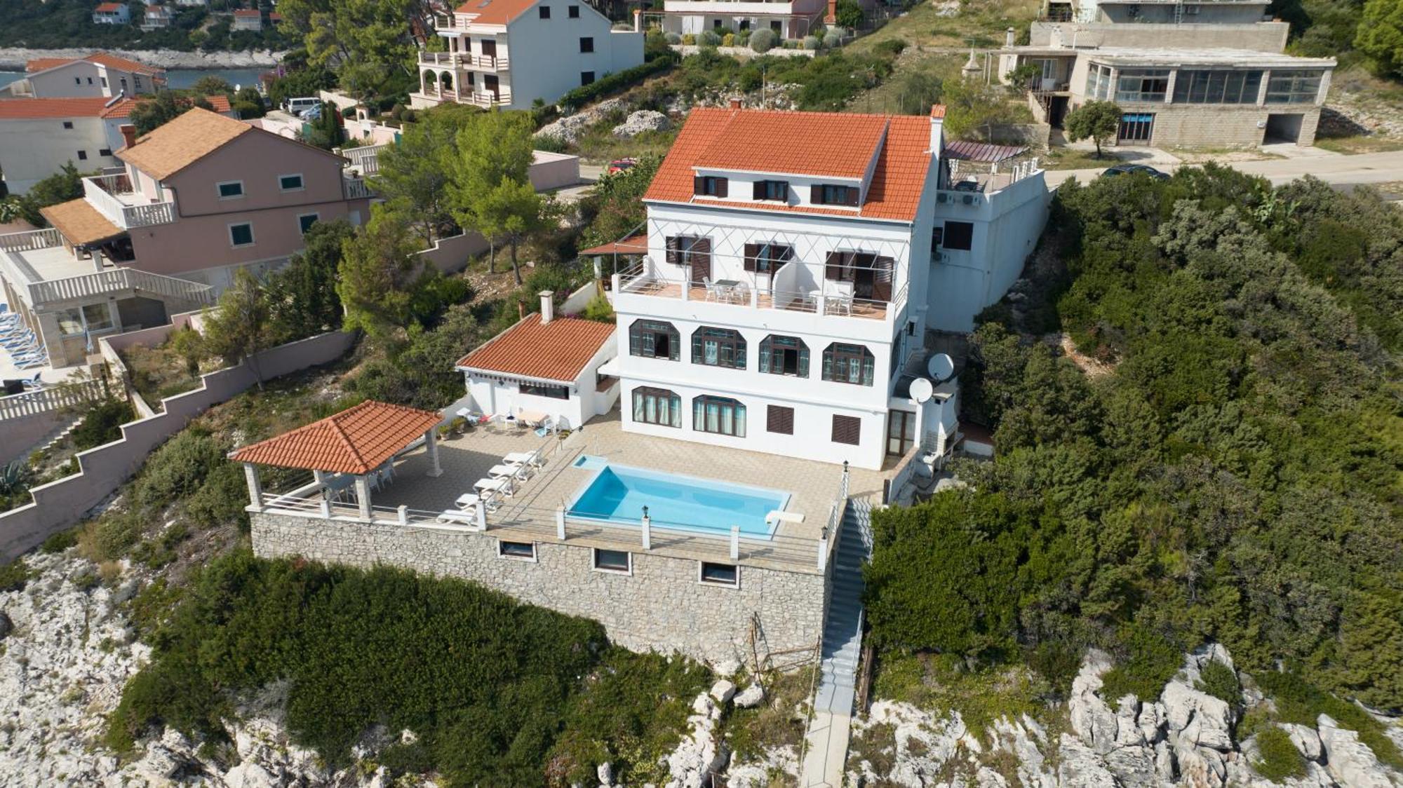 Family Friendly Apartments With A Swimming Pool Zavalatica, Korcula - 183 Exterior photo