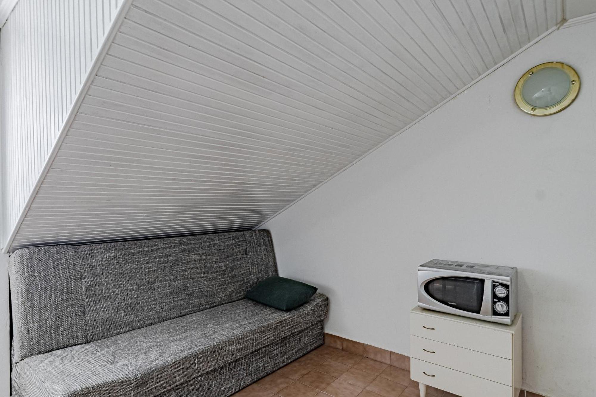 Family Friendly Apartments With A Swimming Pool Zavalatica, Korcula - 183 Room photo